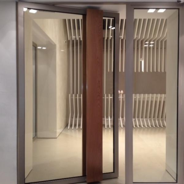 Lobby design for a shipping company